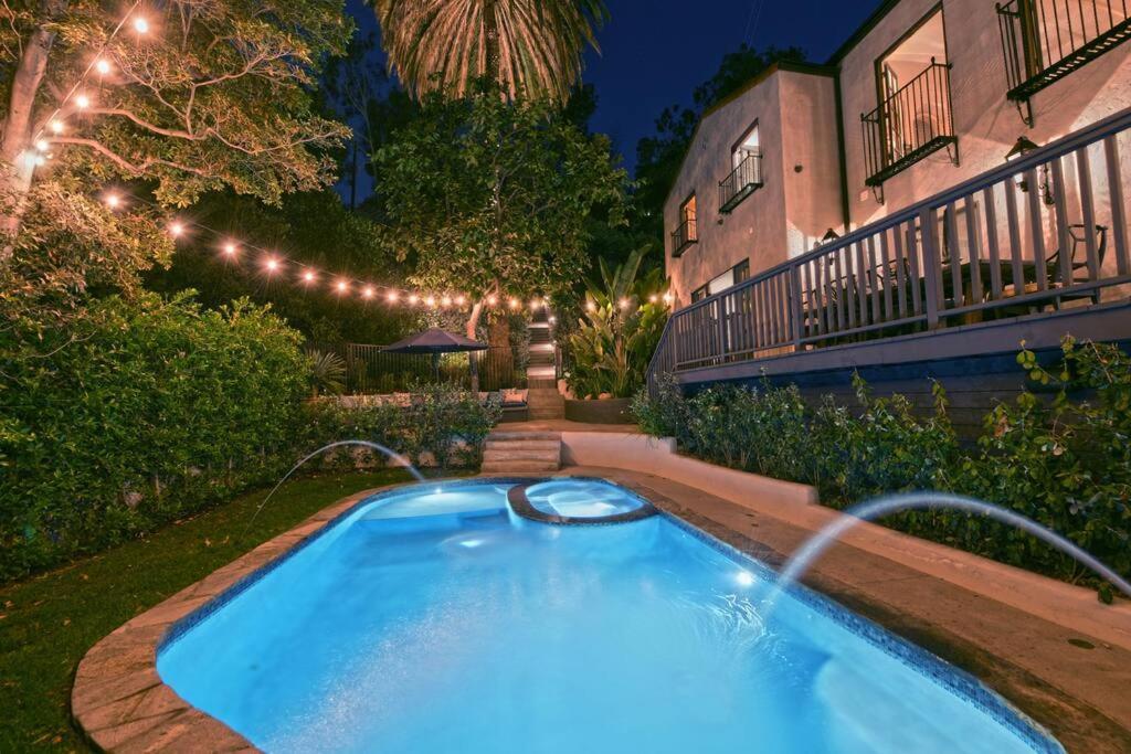 Designer Pool Under The Hollywood Sign Ferienhaus